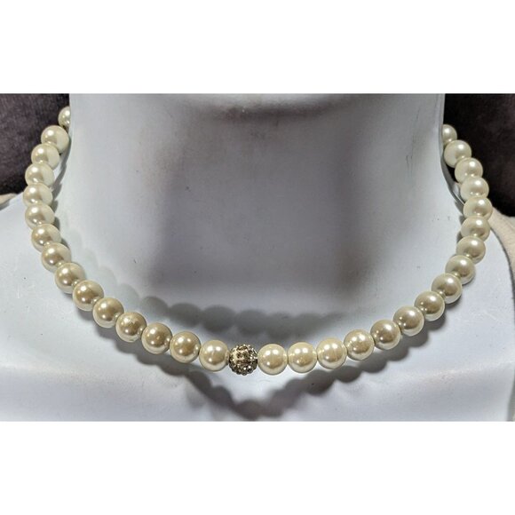 Elegant Glam Faux Pearl And Rhinestone Coil Necklace - Picture 2 of 6